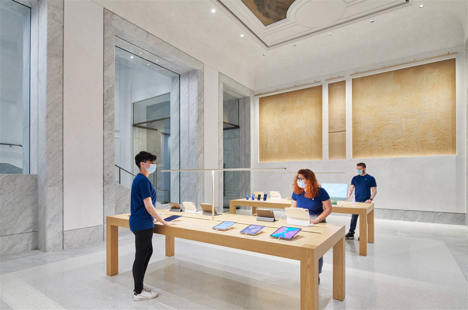 Immagine di Apple Store, la storia e il restauro della suggestiva location in via del Corso a Roma