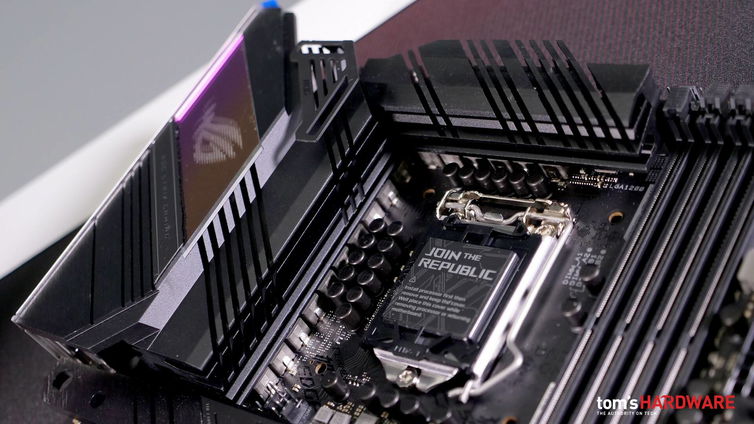 Immagine di Non tutte le motherboard Z690 supporteranno RAM DDR5