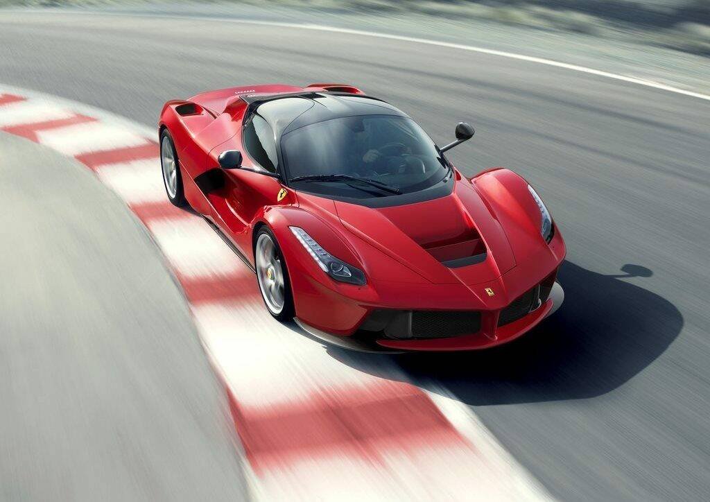 Immagine di È ufficiale: la prima Ferrari elettrica arriverà nel 2025