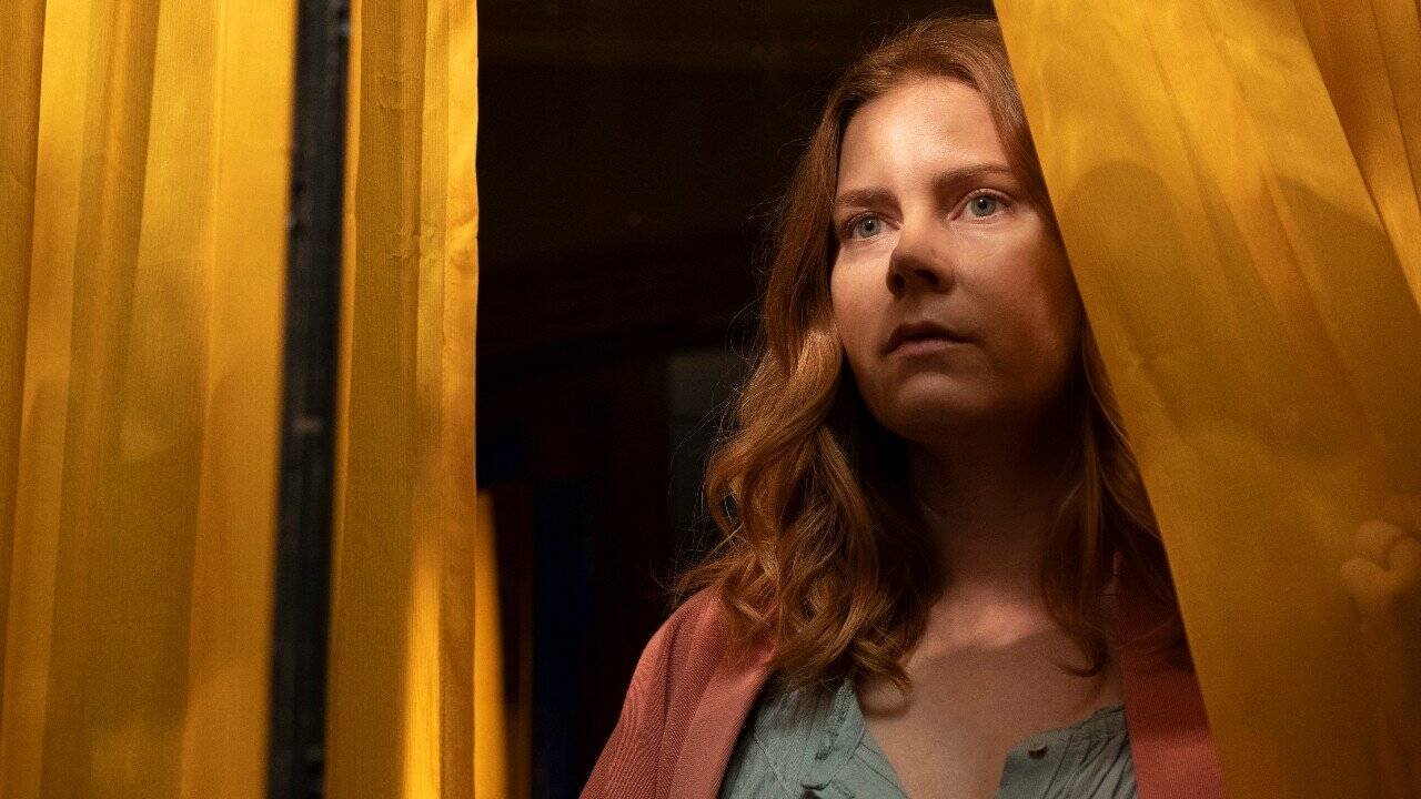 Immagine di La donna alla finestra, recensione del thriller con Amy Adams