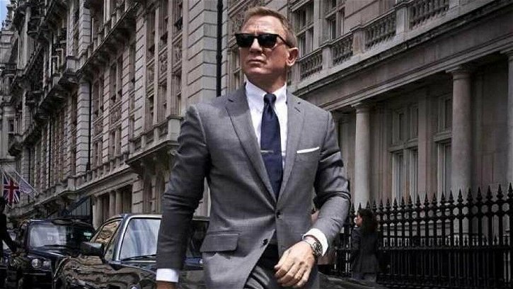 Immagine di James Bond; l'eterna spia al servizio segreto di Sua Maestà