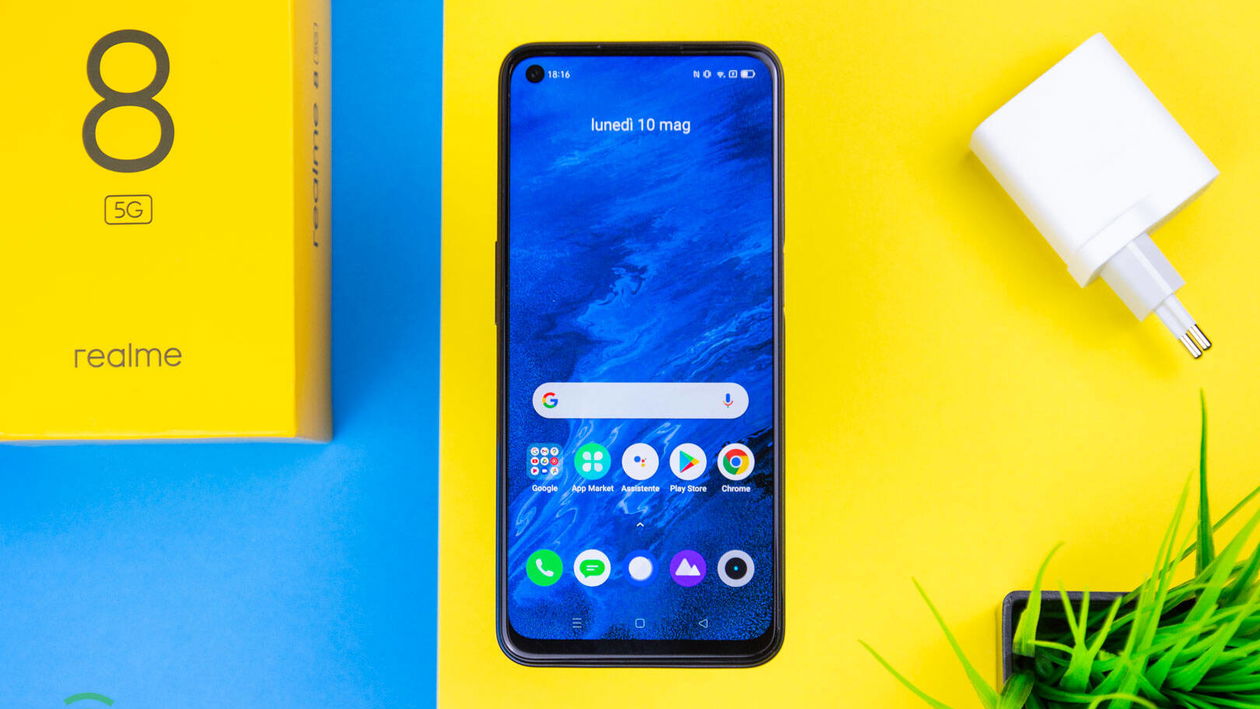 Immagine di realme 8 5G recensione, connettività moderna e schermo 90Hz alla portata di tutti