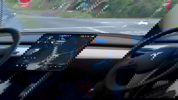 Immagine di Tesla, la beta di Autopilot V9 è quasi pronta