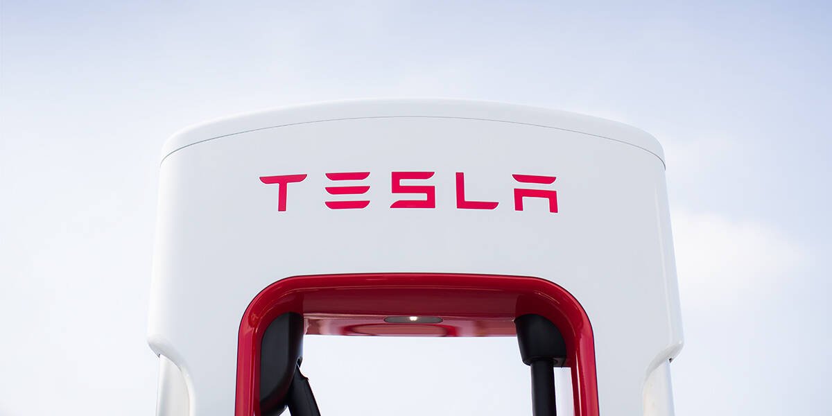 Immagine di Tesla, Supercharger aperti a tutti dal 2022