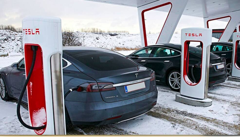 Immagine di Tesla, confermata l'apertura dei Supercharger per tutti