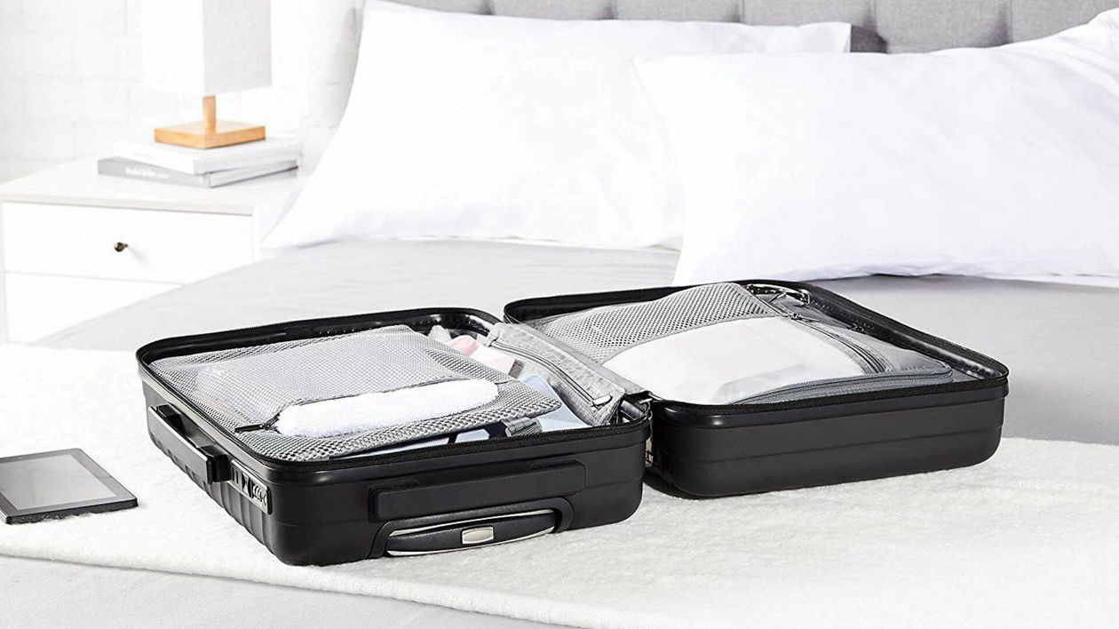 Immagine di Oltre il 40% di sconto sui prodotti da viaggio Amazon Basics