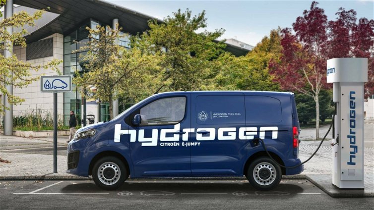 Immagine di Citroen e-Jumpy Hydrogen, il veicolo commerciale francese a idrogeno