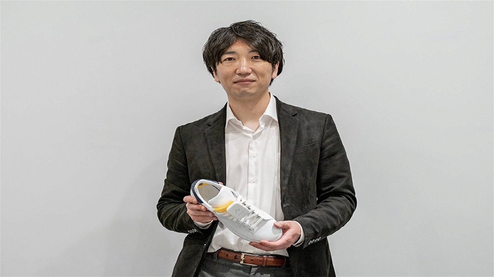 Immagine di Ashirase: il navigatore per scarpe creato da Honda