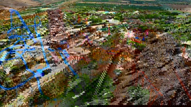 Immagine di Etnaland: il parco dei divertimenti siciliano è pronto a riaprire