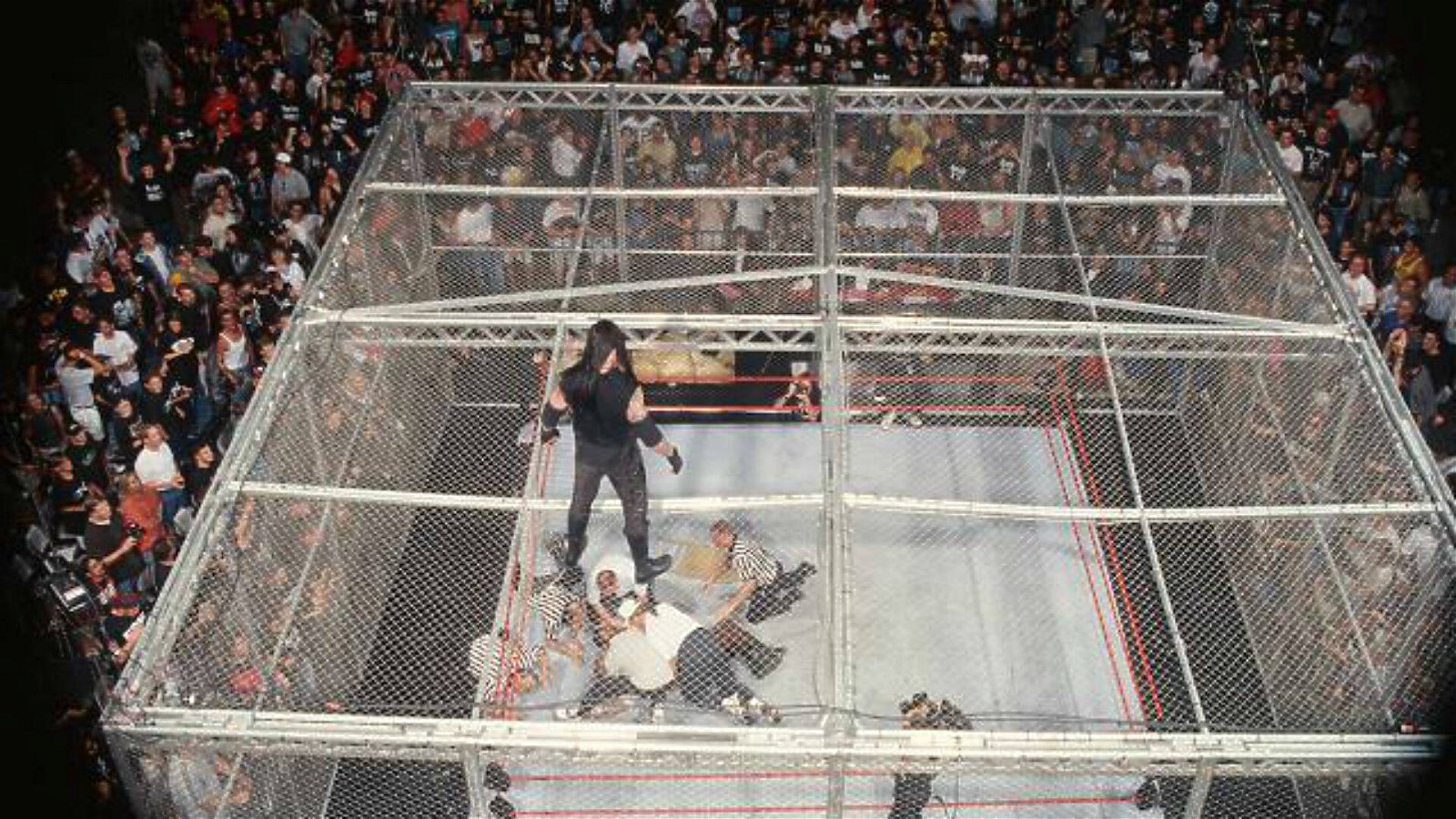 Immagine di I migliori Hell in a Cell, il brutale gimmick match WWE