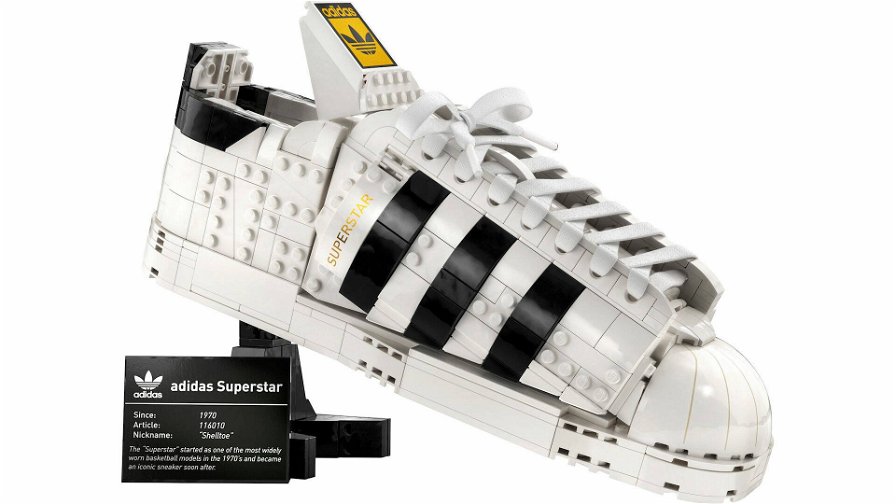 lego-adidas-superstar-168201.jpg