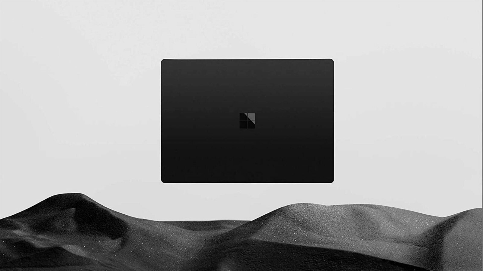 Immagine di Offerte del giorno Amazon: MacBook e Microsoft Surface scontati fino a 500€!