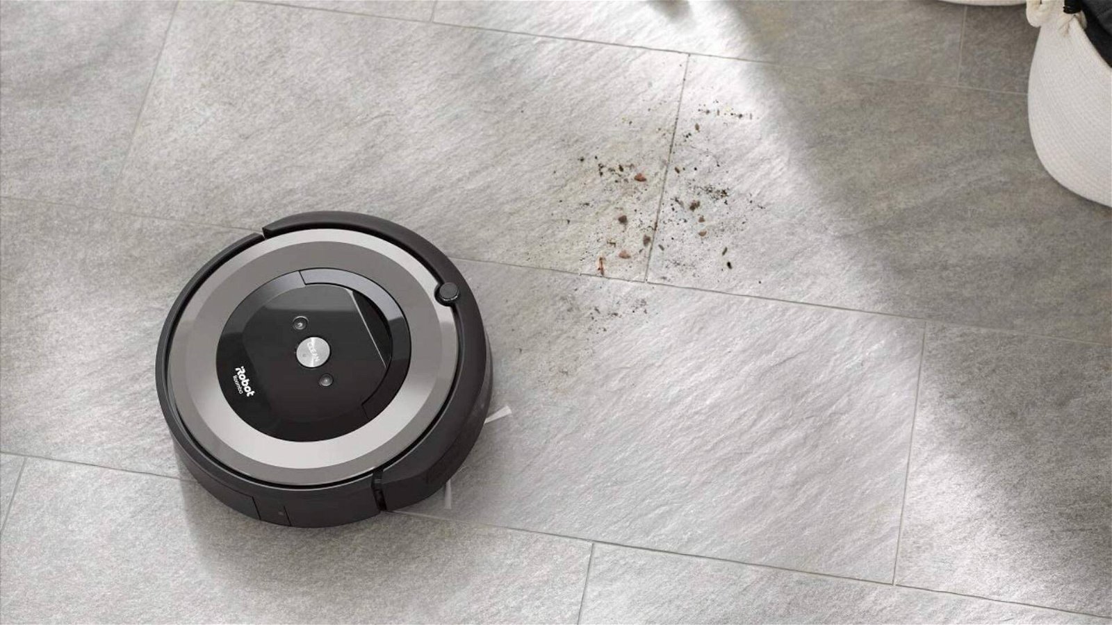 Immagine di Offerte del giorno Amazon: robot aspirapolvere Roomba e5154 al prezzo più basso di sempre!