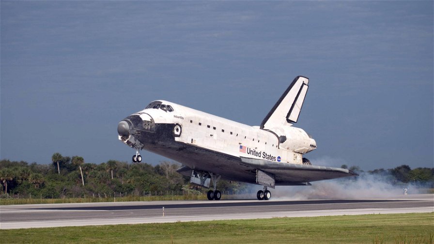 space-shuttle-atlantis-170750.jpg