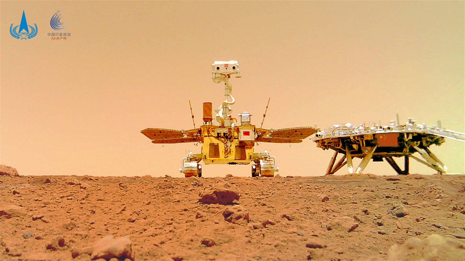 Immagine di Il nuovo Rover cinese Zhurong si fa un selfie su Marte