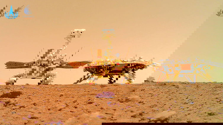 Immagine di Il nuovo Rover cinese Zhurong si fa un selfie su Marte