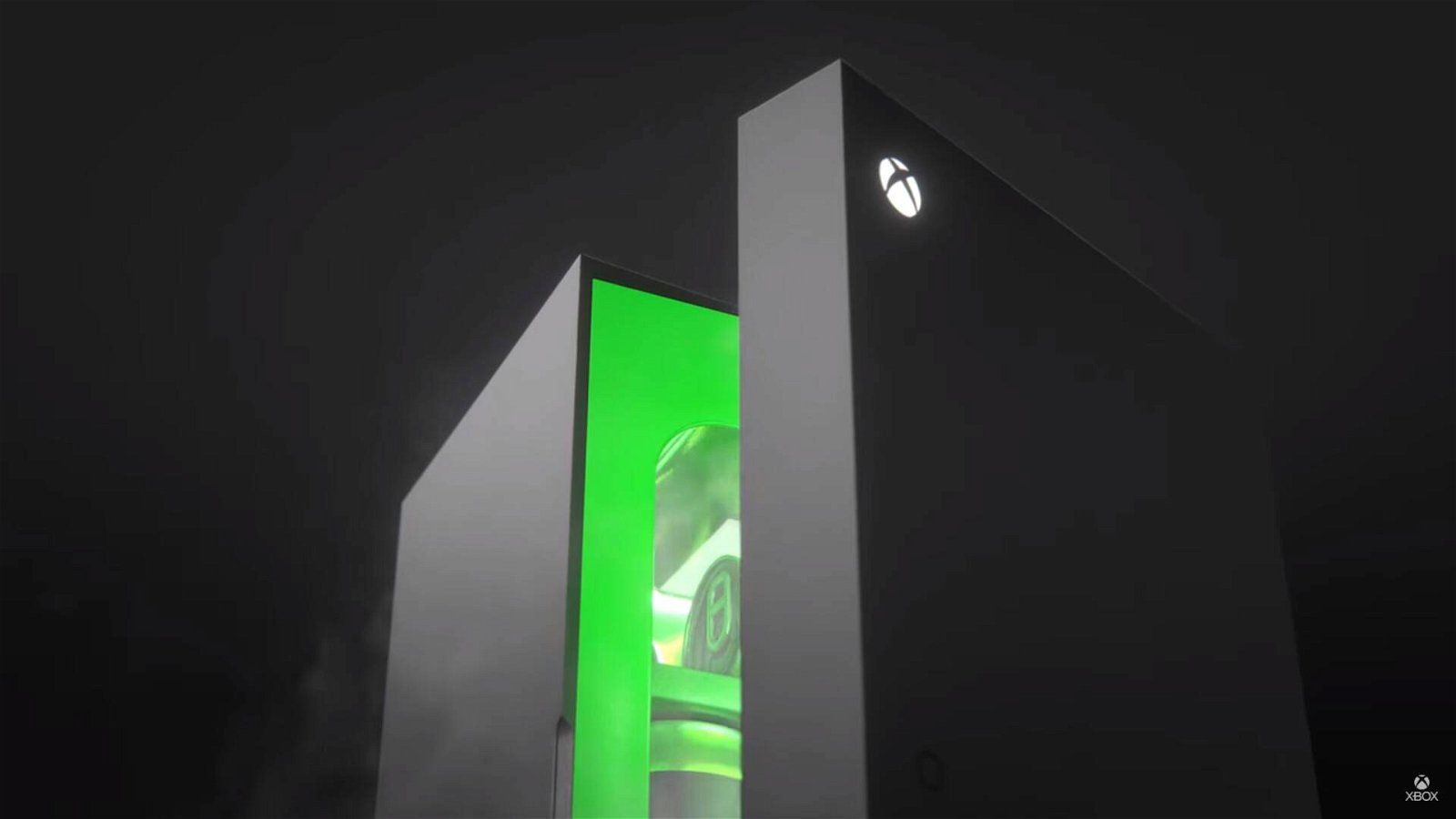 Immagine di Xbox oltre il meme, il minifrigo è realtà e ha una data di uscita