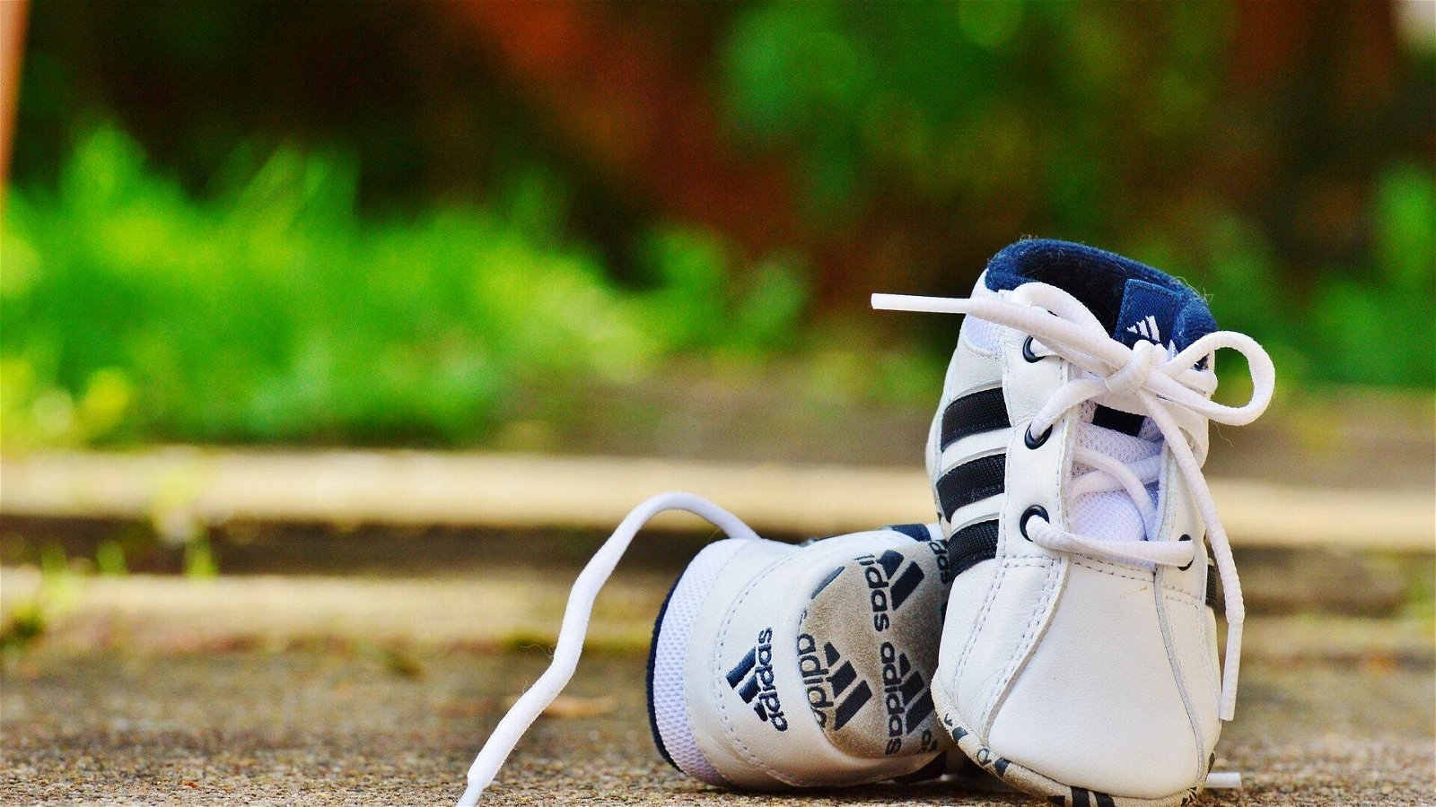 Immagine di Saldi estivi Adidas, tantissime sneaker al 50% di sconto!