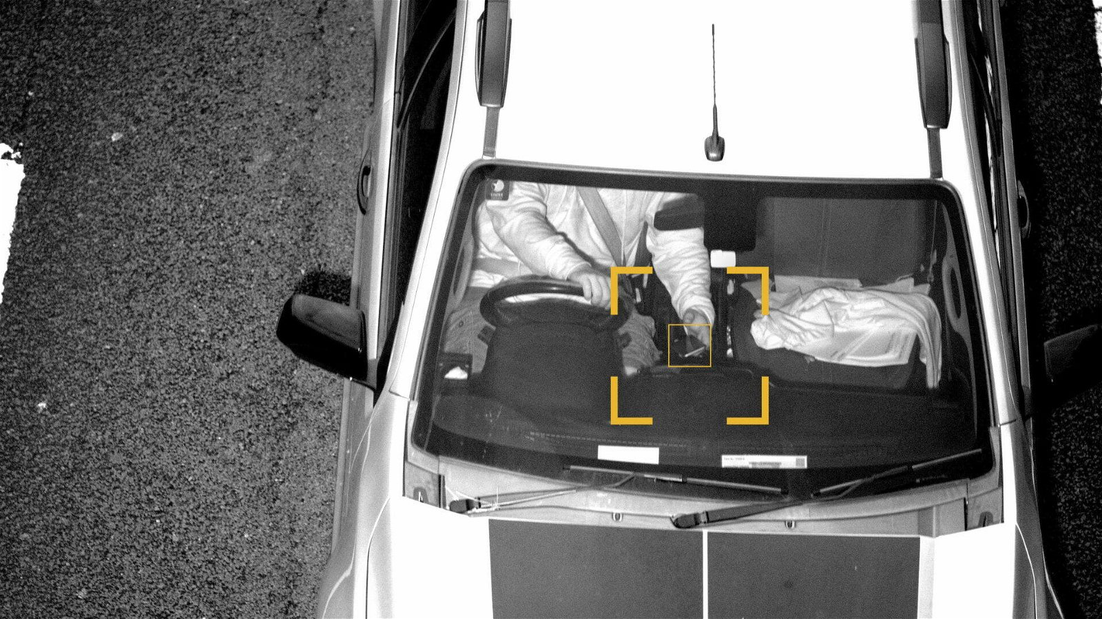 Immagine di Germania, nuove telecamere contro lo smartphone alla guida
