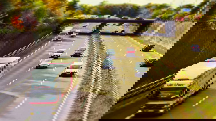 Immagine di Cashback autostrade, al via il servizio dedicato ai rimborsi per ritardi