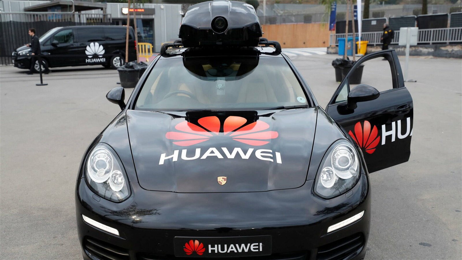 Immagine di Guida autonoma, incidente diplomatico tra Huawei e Tesla