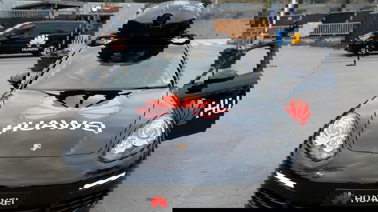 Immagine di Guida autonoma, incidente diplomatico tra Huawei e Tesla