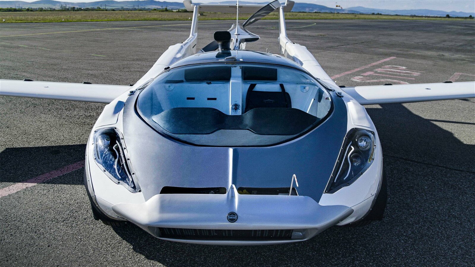 Immagine di Klein Vision AirCar, l'auto volante in stile Transformers