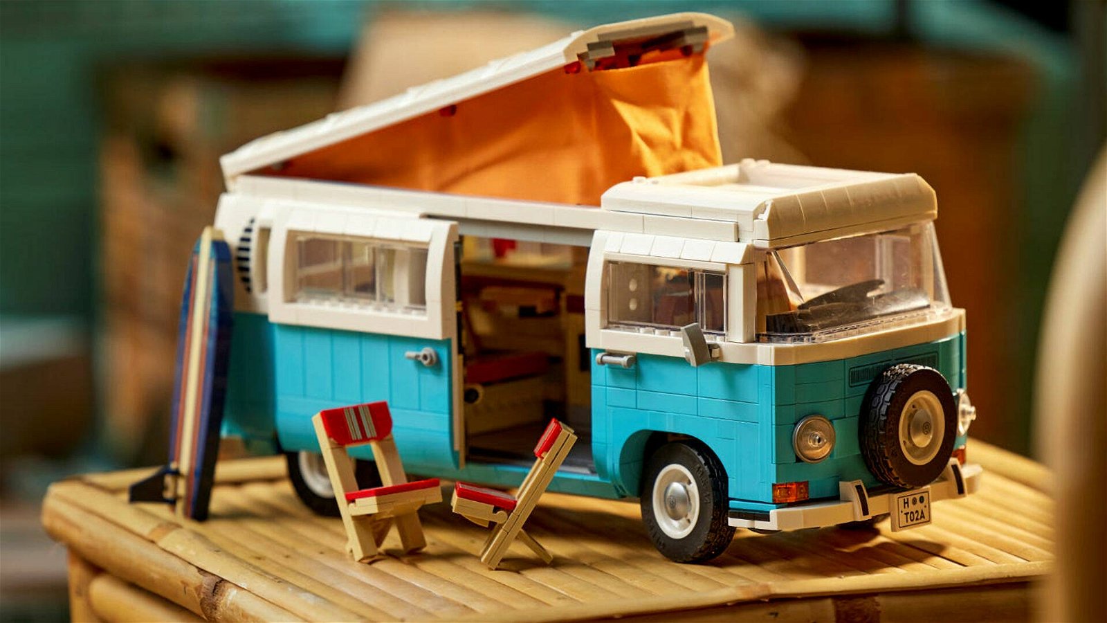 Immagine di LEGO torna a celebrare l'estate con il nuovo Volkswagen T2 Camper