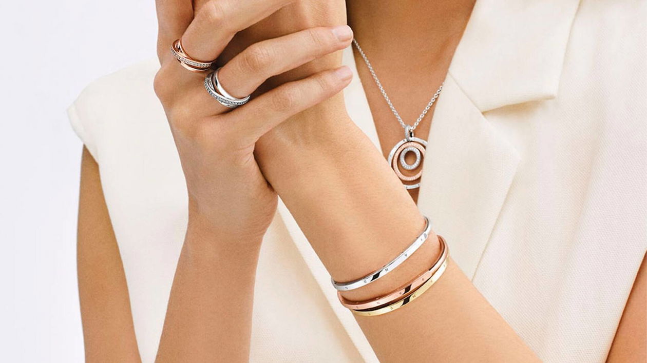 Immagine di Pandora: crollo di prezzi in vista del Natale! Idee regalo in saldo!