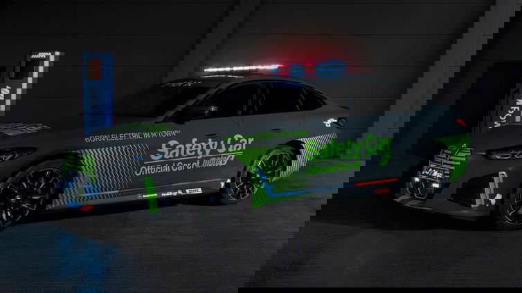 Immagine di BMW i4 M50 è la nuova safety car a zero emissioni della MotoE