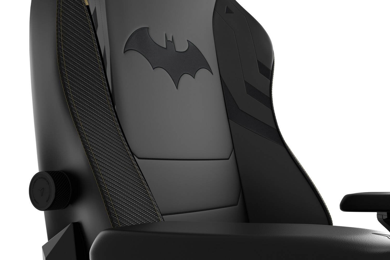 Immagine di Sedie da gaming: Secretlab annuncia la sedia perfetta per i fan di Batman