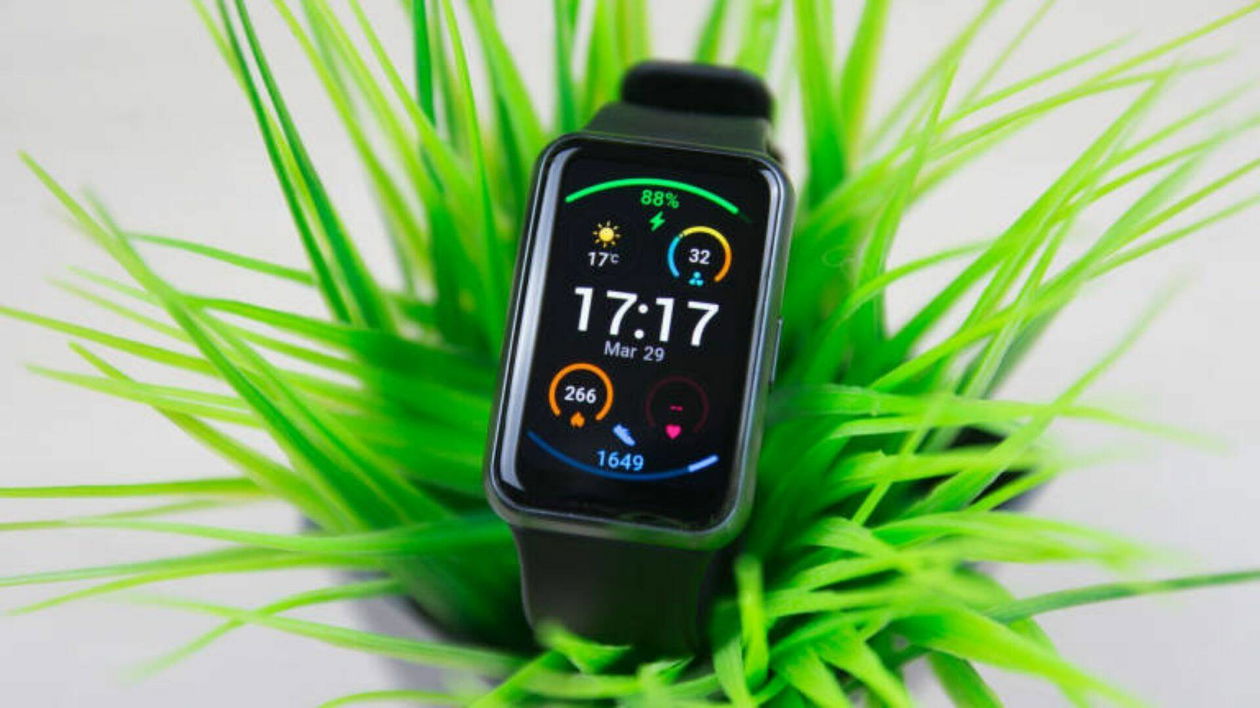 Immagine di Huawei Watch Fit con GPS e AMOLED scontato di 50€ su Unieuro