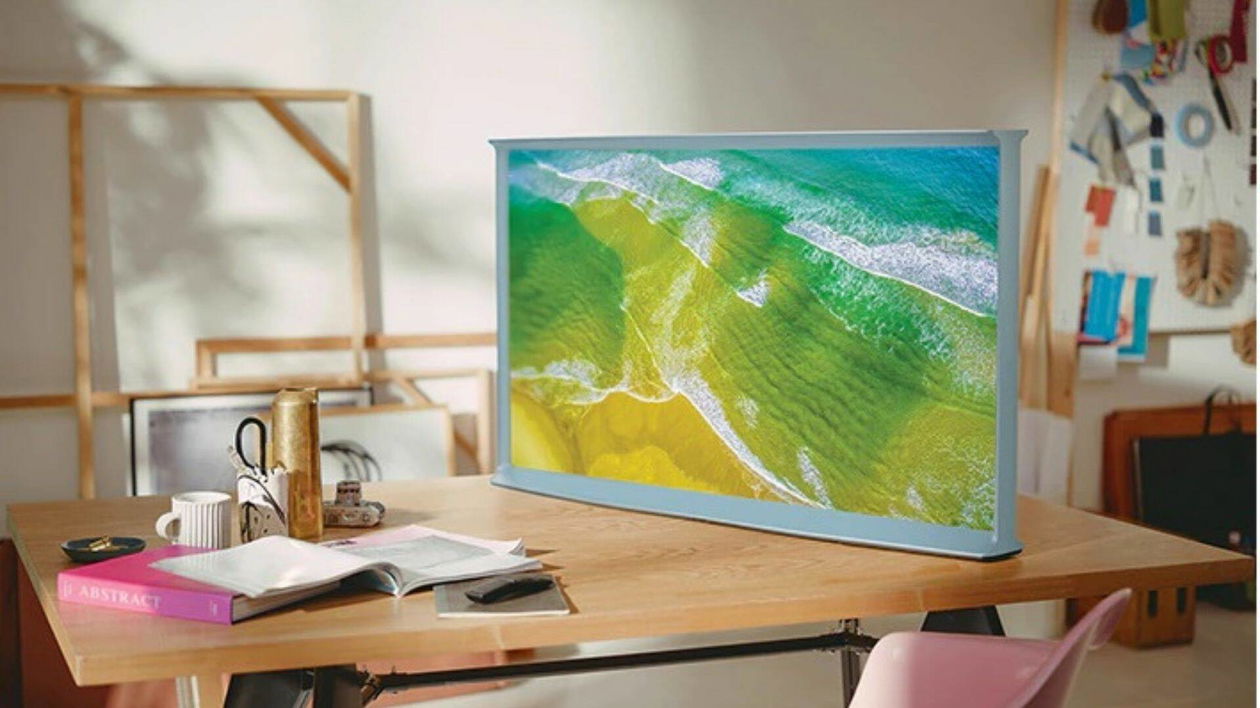 Immagine di Il TV Samsung The Serif ad un prezzo da non credere su eBay