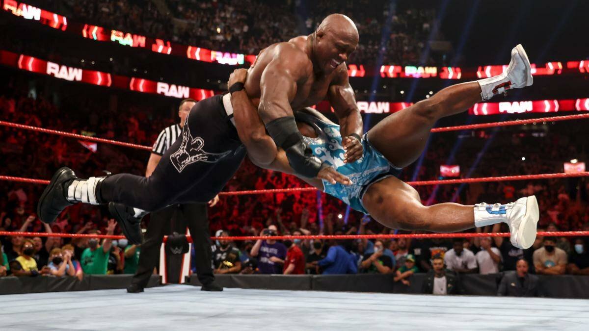 Immagine di Colpo di scena in WWE: incredibile cambio di titolo a Raw