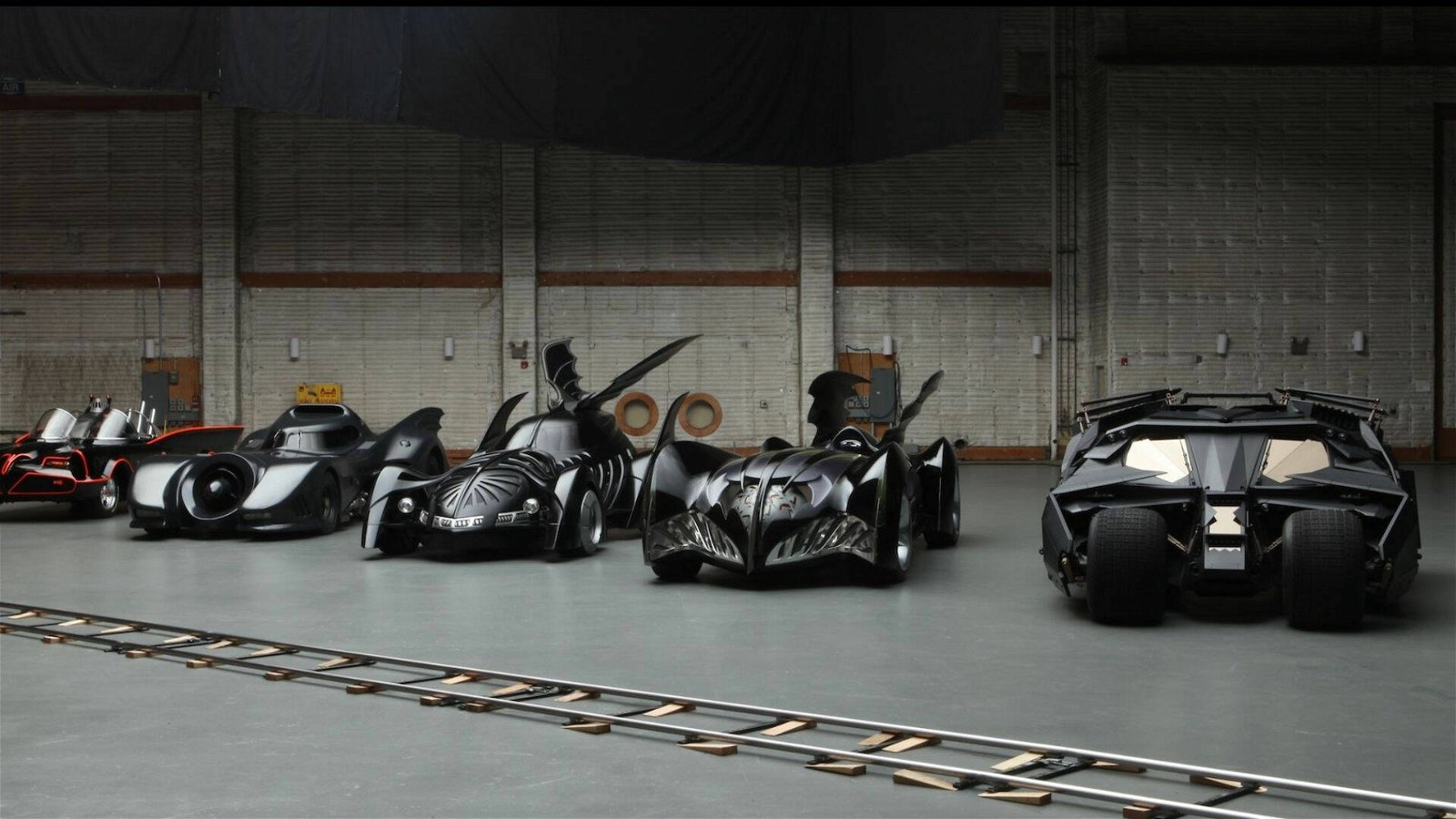 Immagine di The Batman: ecco la nuova Batmobile LEGO Technic