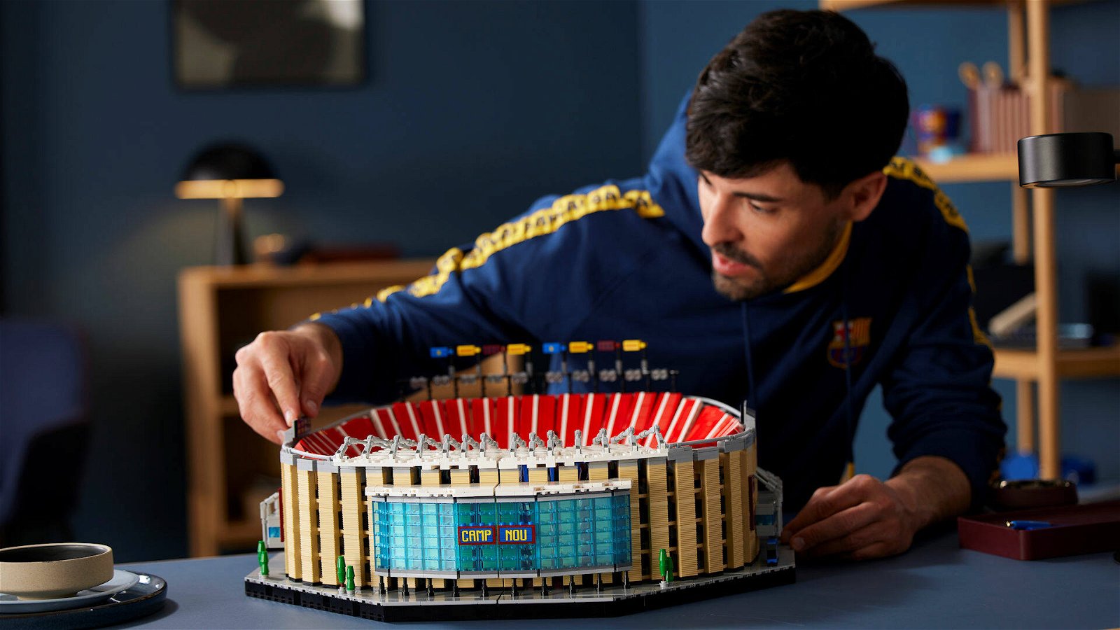 Immagine di LEGO scende di nuovo in campo con l'iconico stadio Camp Nou del Barça