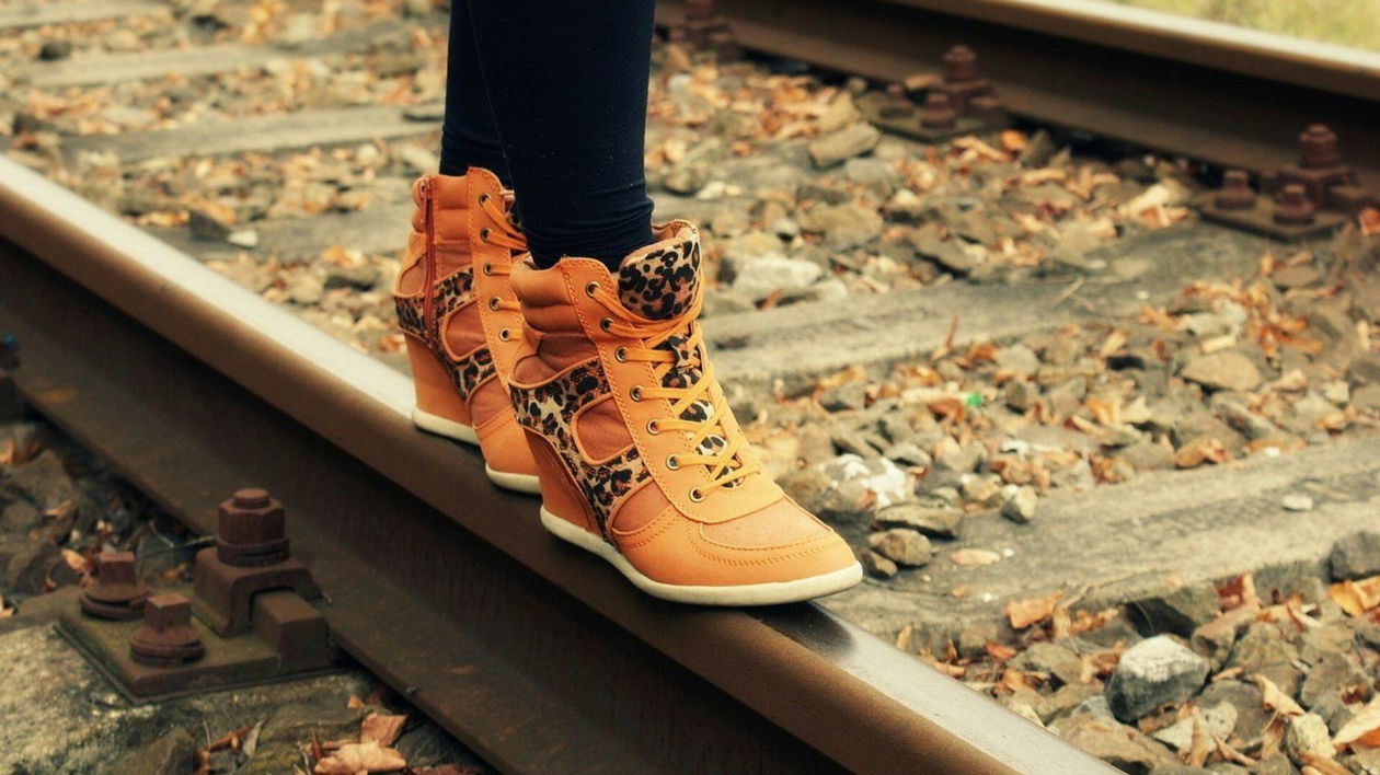 Immagine di Maxi Sport: oltre 1000 sneakers scontate a prezzi folli!