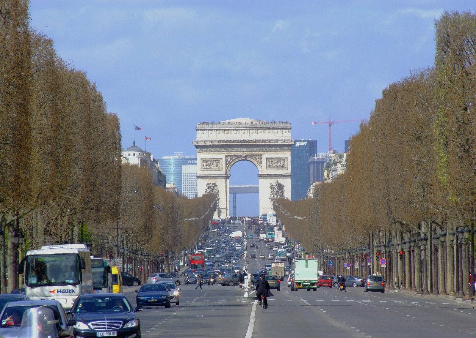 Immagine di Parigi, scatta il limite di velocità a 30 km/h