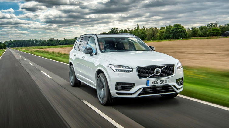 Immagine di Volvo rinnova la sua gamma di ibride plug-in: 90 km di autonomia elettrica