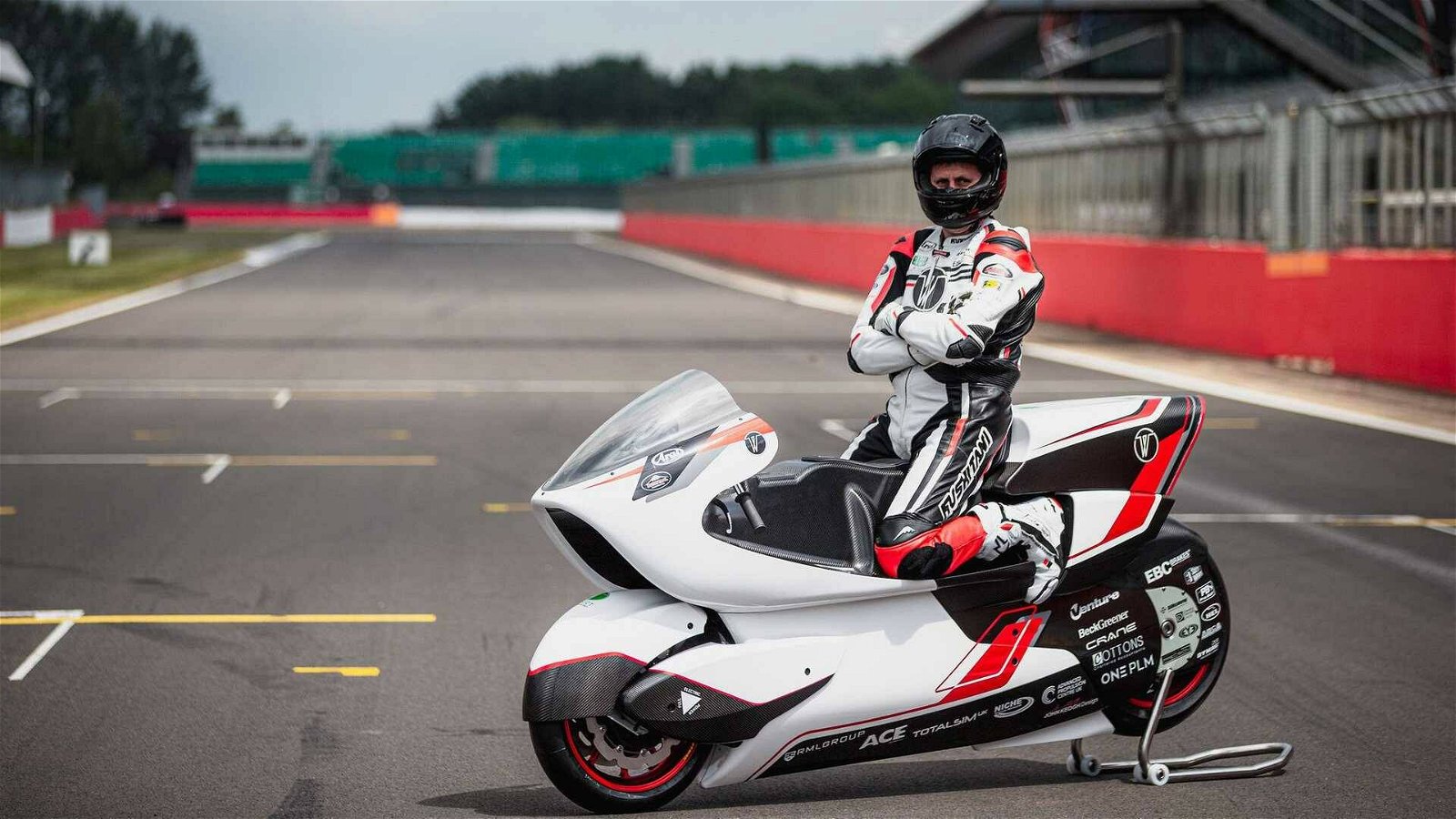Immagine di White Motorcycle Concepts è quasi pronta: nel 2022 i primi test di velocità in Bolivia