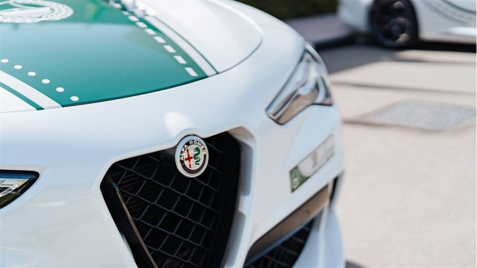 Immagine di L'Italia conquista la Polizia di Dubai: in adozione due vetture Alfa Romeo