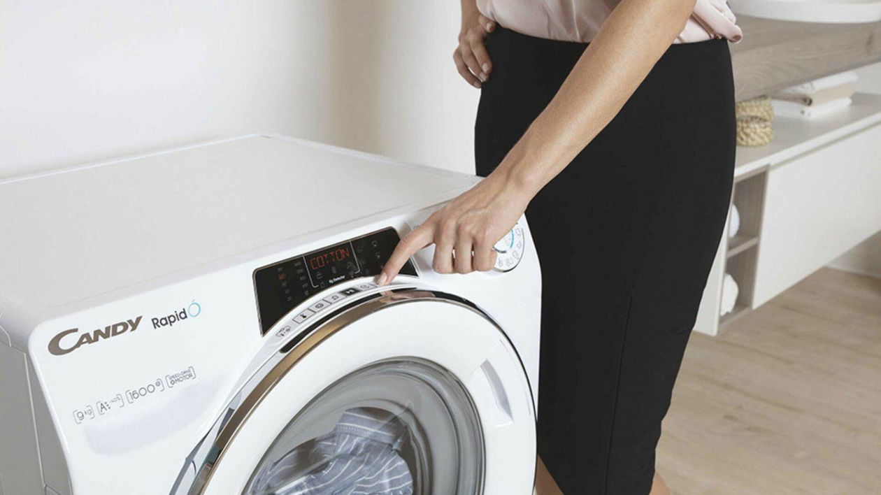 Immagine di Lavatrice e asciugatrice Candy Smart in bundle a metà prezzo su Unieuro