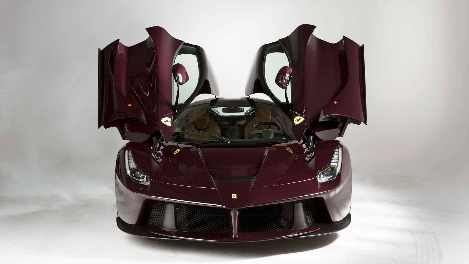 Immagine di Ferrari LaFerrari, all'asta un esemplare da 3 milioni di euro
