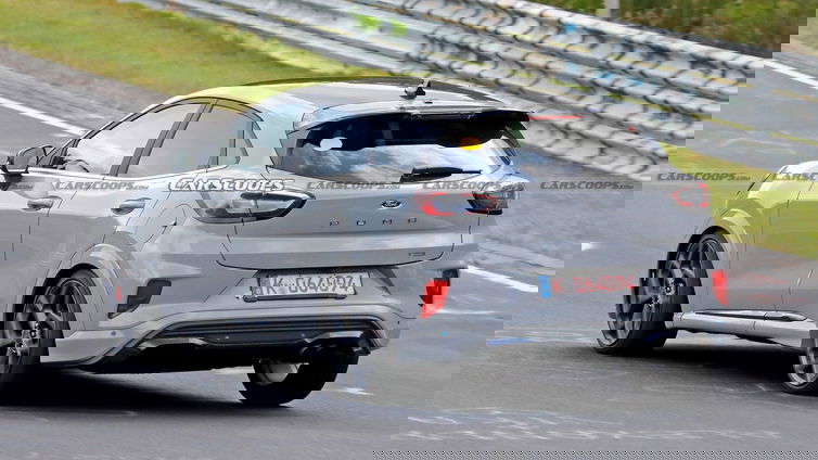 Immagine di Ford Puma ST ibrida, la versione più potente avvistata al Nurburgring