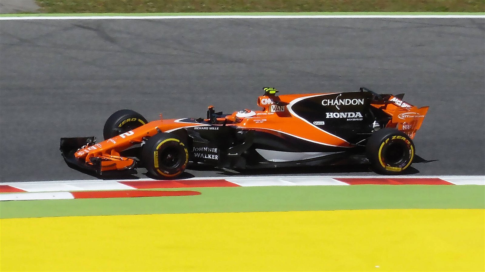 Immagine di McLaren Racing lancia una collezione NFT