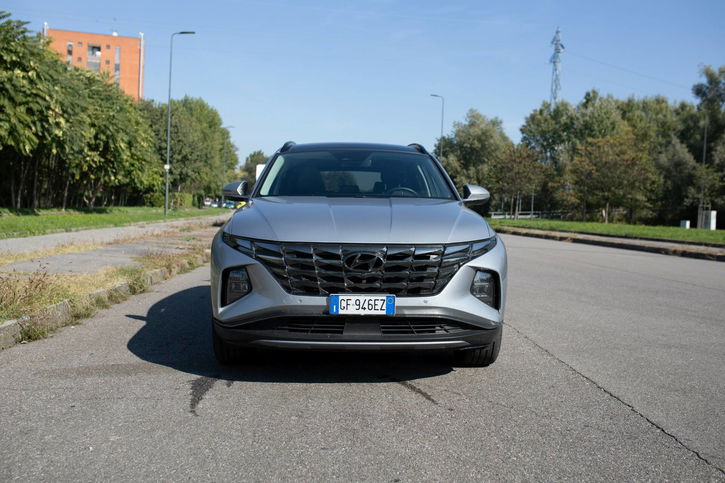 Immagine di Prova, Hyundai Tucson plug-in: il SUV con comfort e design all’avanguardia