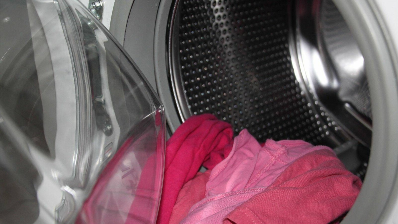 Immagine di Follia eBay! Super prezzo per una lavatrice di classe A da 9 kg!