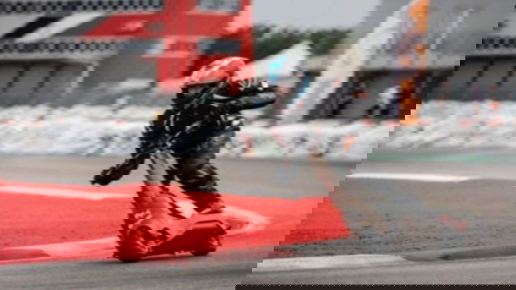 Immagine di Arriva S1-X, monopattino elettrico da gara: raggiunge i 100 km/h