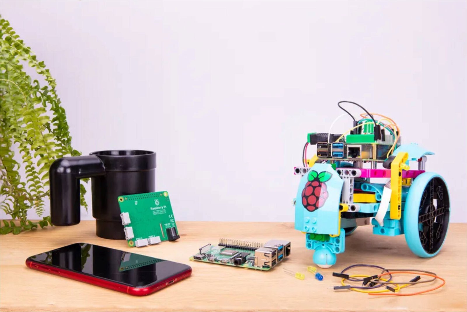 Immagine di Con questo accessorio per Raspberry Pi potete controllare Robot di LEGO