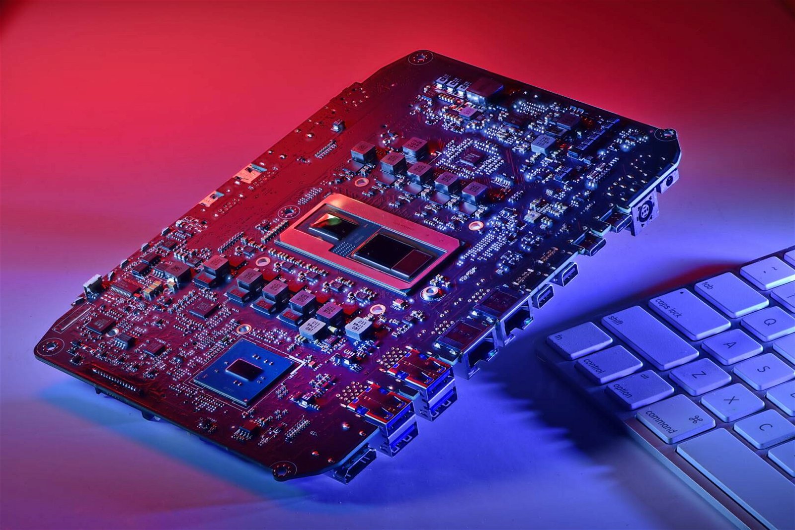 Immagine di un brand cinese resuscita le APU Intel con grafica AMD